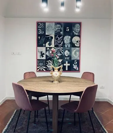 Casa vacanze Palestro 8_art House